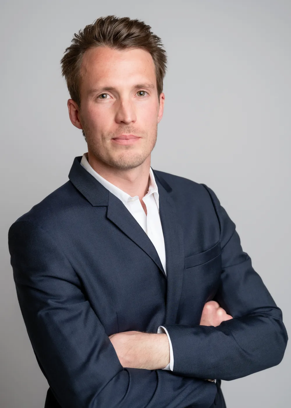 Dr Timothée Mesnier , chirurgien orthopédique du genou et de la hanche à Belharra Orthopédie